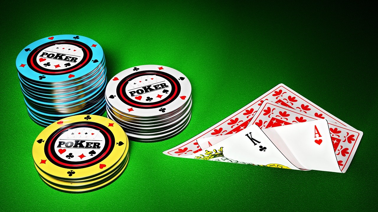 Why is Online Poker Popular?